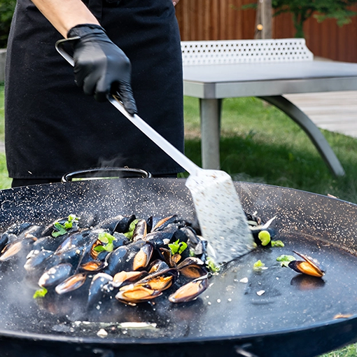 BBQ &amp; Brasucade in Chamonix: grill and moules-frites evenings that set your summer alight!