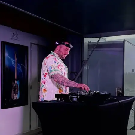 DJ JÉRÉMY LEKAISER