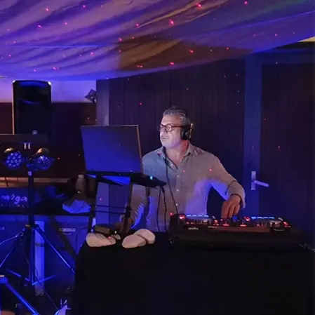 DJ M