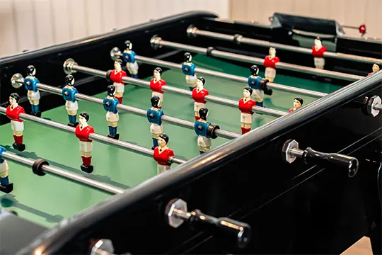 bar avec babyfoot chamonix