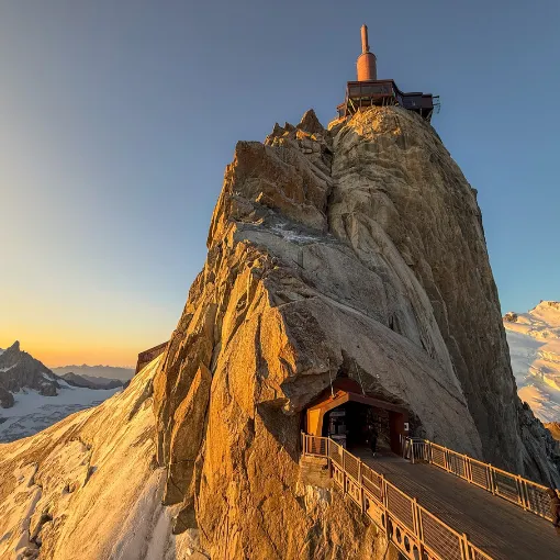 A Trip to Chamonix: Breakfast and a Trip to the Aiguille du Midi 🤘