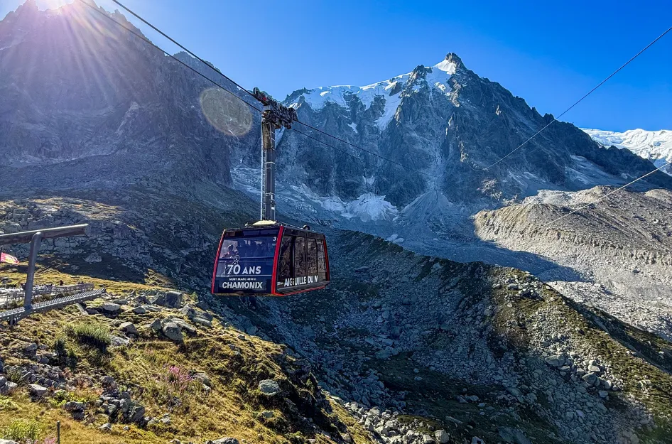 Aiguille du Midi: Cabin Reservations and Pass Purchases